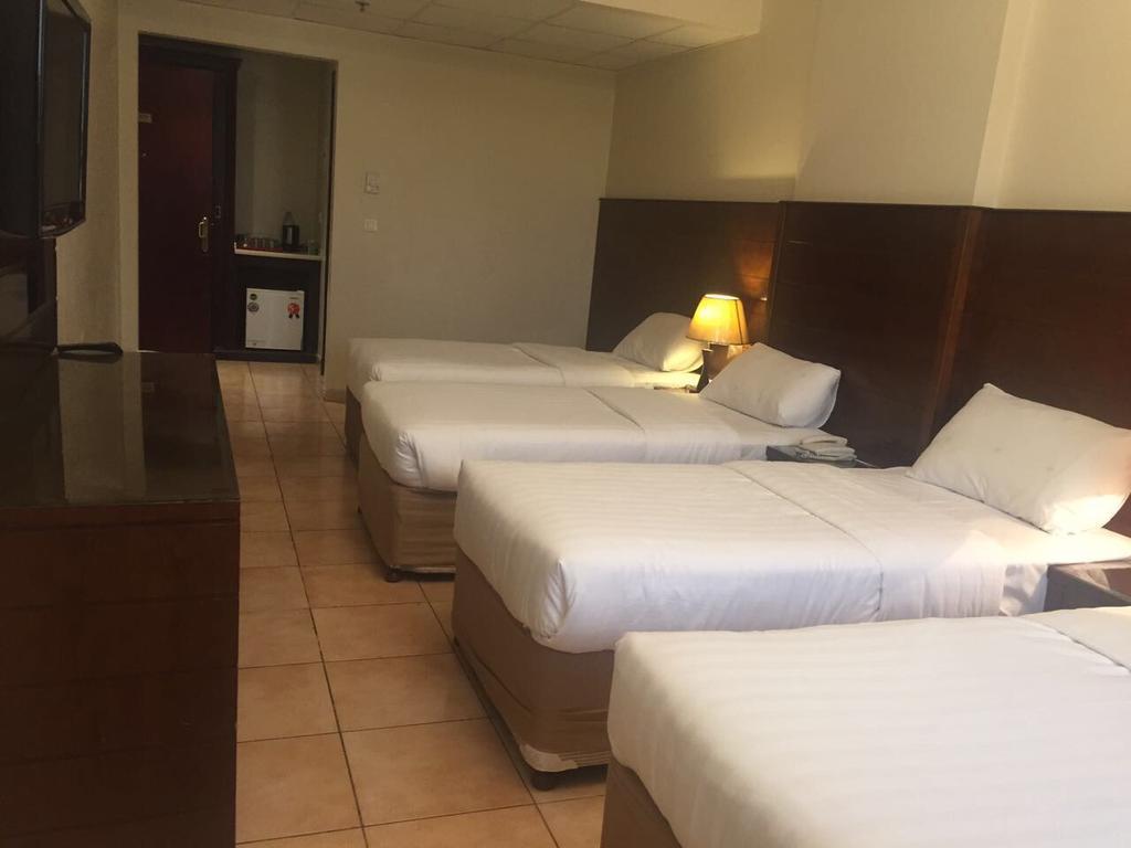 Manazel Alaswaf Hotel Медина Екстериор снимка