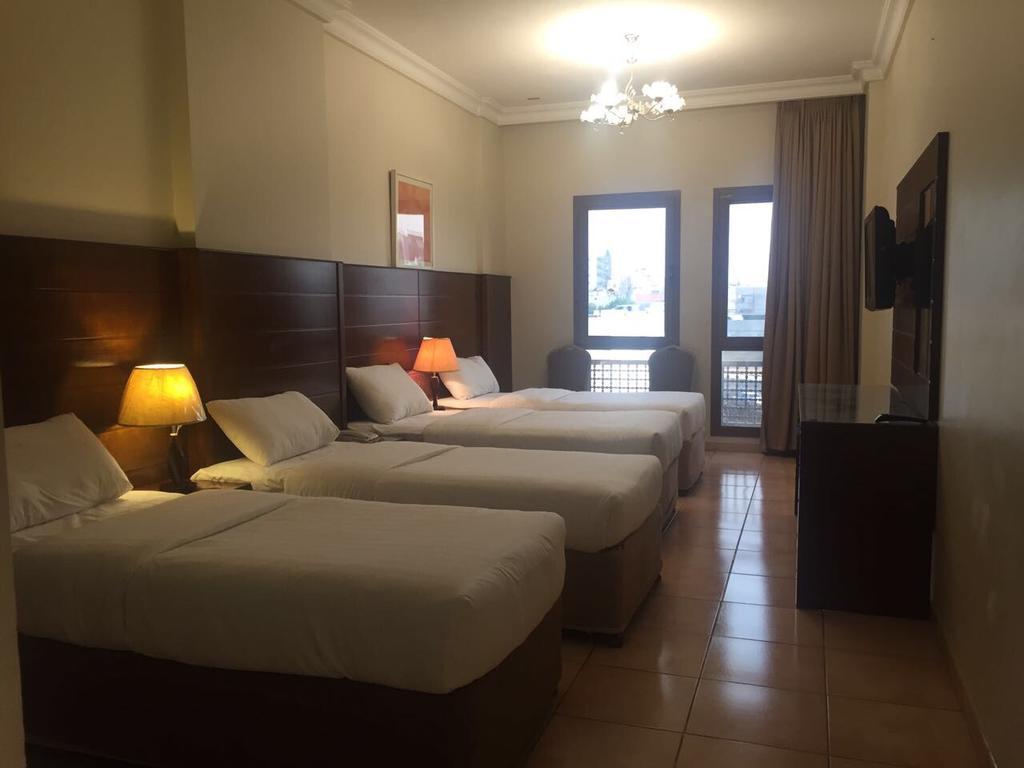 Manazel Alaswaf Hotel Медина Екстериор снимка
